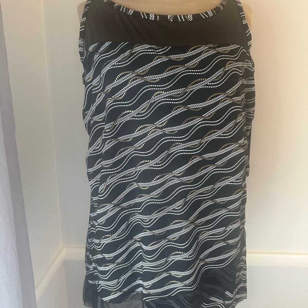 Miraclesuit Black and White Patterned Tankini Top